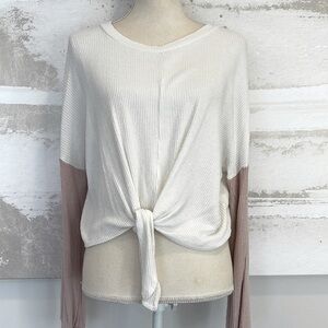 Boutique color block sleeve knotted front top